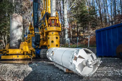 Für das Projekt wurde ein eigens entwickelter Kastenbohrer KBF-K mit Führungsrohr verwendet.